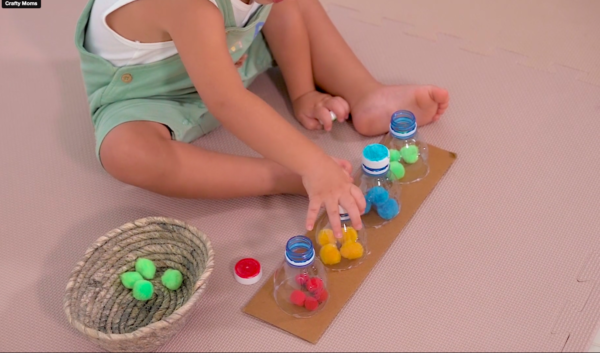 Screen Shot 2024-08-26 at 2.21.26 PM 1-2Y - Easy play ideas using household items